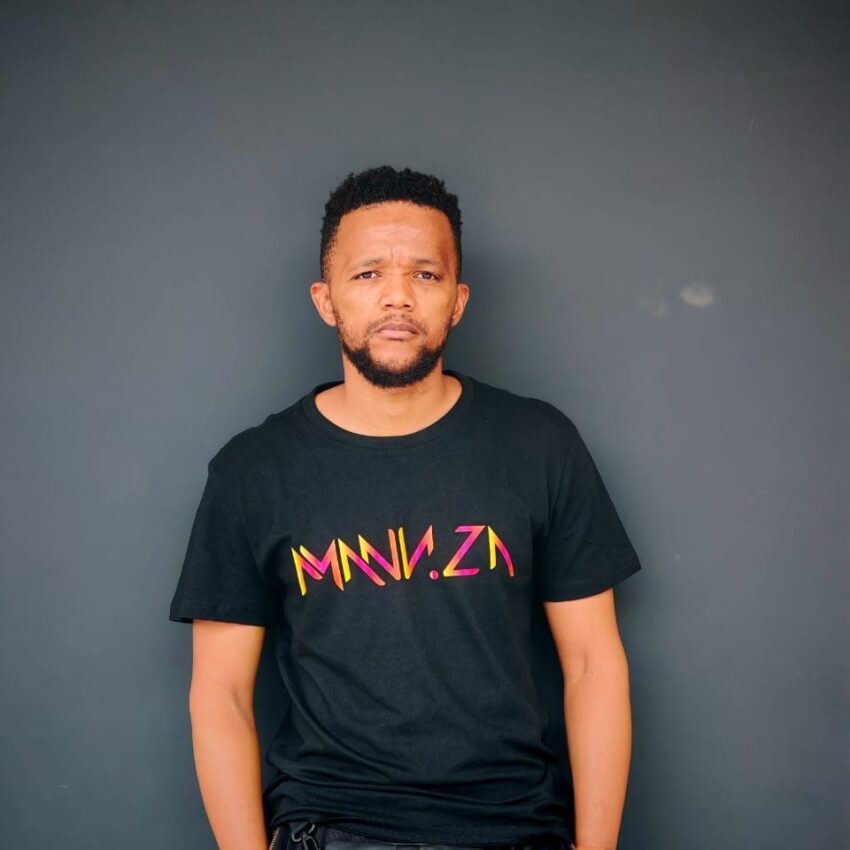 Manu.ZA Explorer T-Shirt