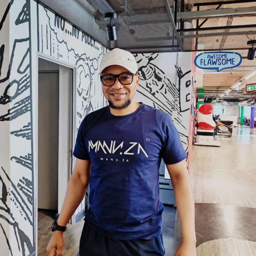 Manu.ZA Classic T-Shirt - Royal Blue